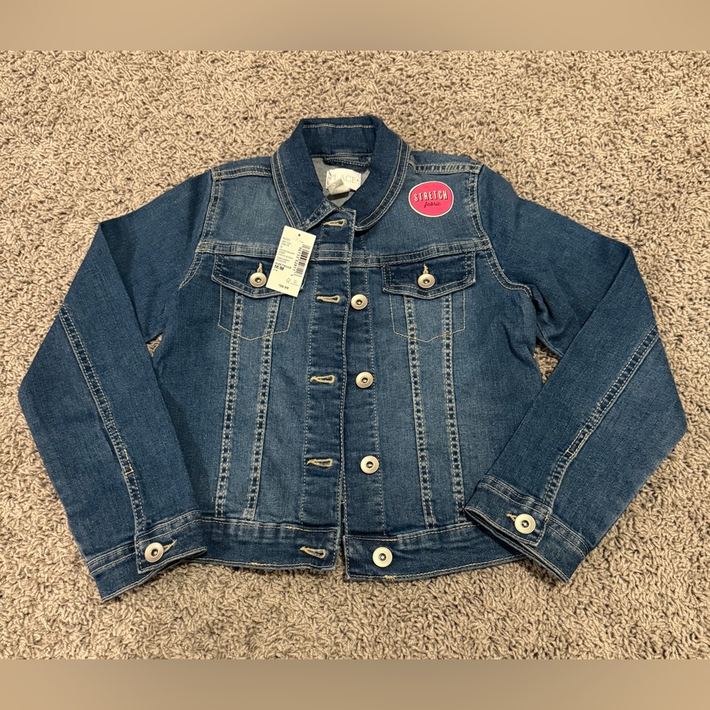 💖NWT The Children's Place Denim Jacket with Button Details 🌸